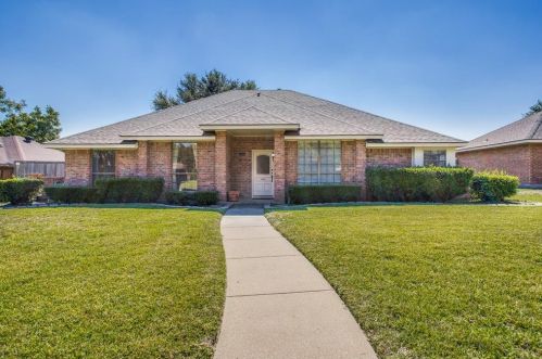 1210 Briarmeade Dr, Duncanville, TX 75137-3662
