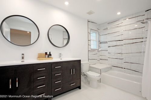 39 Harrison Ave, Tinton Falls NJ  07701 exterior