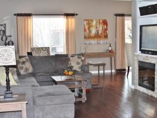 1017 Woodview Ct, Aurora IL  60502-9096 exterior