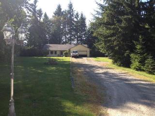 13016 Vail Cut Off Rd, Rainier, WA 98576-9679