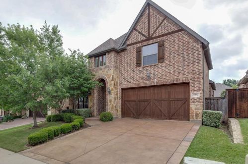 4008 Hill Dr, Irving TX  75038-6211 exterior