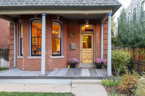2537 Curtis St, Denver, CO 80205-2631