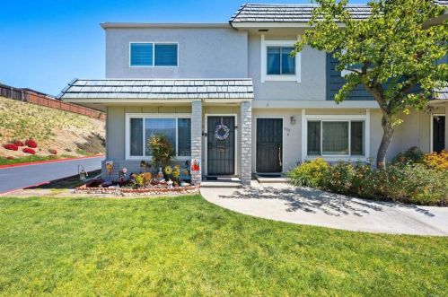 9428 Carlton Oaks Dr, Santee, CA 92071-2550