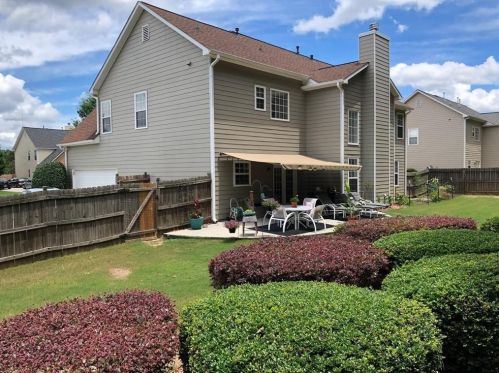 3051 Seneca Farm Ln, Buford, GA 30519-8404