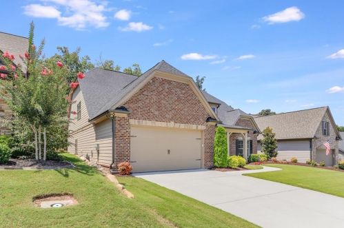2686 Limestone Creek Dr, Gainesville, GA 30501-7436