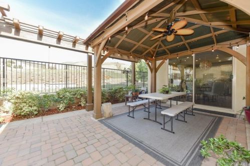 17 Prickly Pear, Irvine CA  92618-8856 exterior