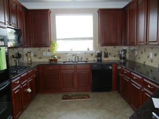 1015 Remington Oaks Cir, Cary NC  27519-8770 exterior