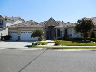 3232 Everglade Ave, Clovis CA  93619-9586 exterior