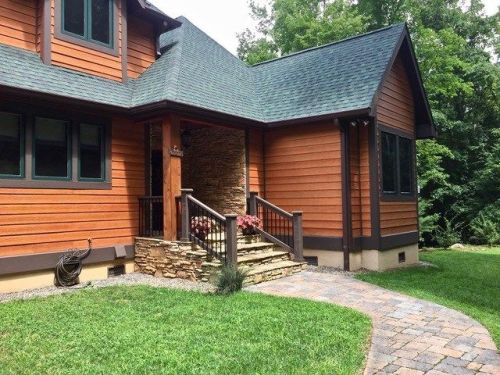 1562 Garnet Rd, Sylva, NC 28779-7514