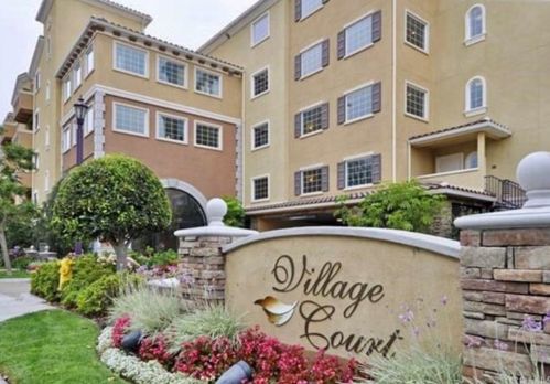 21345 Hawthorne Blvd, Torrance CA  90503-5656 exterior