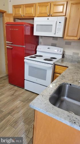 1241 2nd St, Philadelphia PA  19147-5420 exterior
