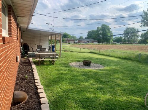 5015 Ridgewood Rd, Springfield OH  45503-5706 exterior