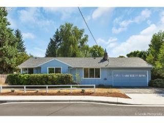 442 Garibaldi St, Beaverton, OR 97124-2957