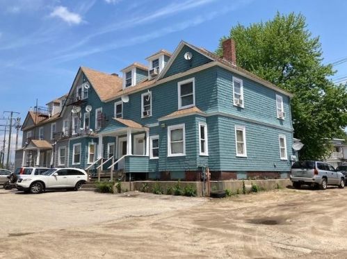 11 Amory St, Nashua, NH 03060-3513