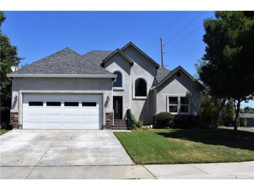 1700 Manzanillo Ln, Corning, CA 96021-2957