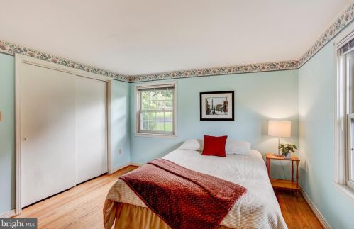 2113 Lyndell Dr, Lancaster PA  17601-5728 exterior