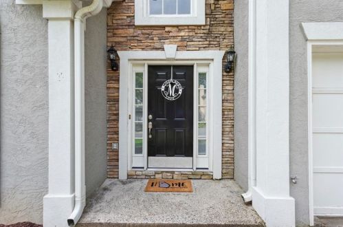 715 Ivory Trl, Holly Springs, GA 30188-5535