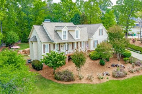 108 Shagbark Trl, Holly Springs, GA 30115-4922