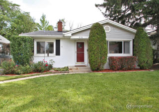 858 Central Ave, Bannockburn IL  60015-4211 exterior