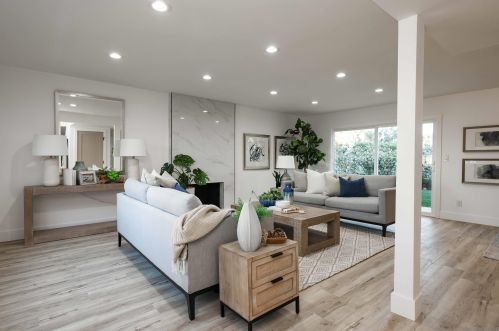 4955 Conrad Ct, San Diego, CA 92117-1704