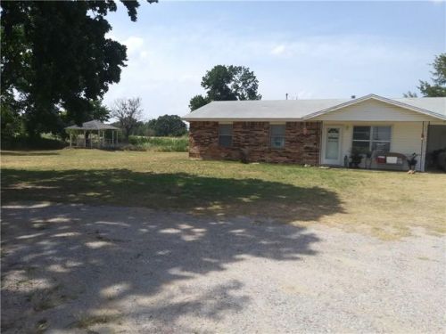 10632 Kingfisher Dr, Thackerville, OK 73459-9409