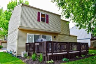 7613 Moorlane Dr, Columbus, OH 43085-5341