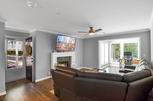 1592 Alexandria Ct, Marietta, GA 30067-5328