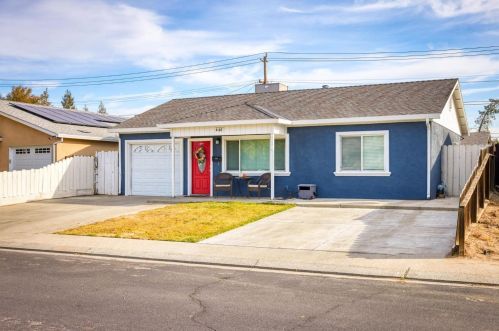 446 Chestnut Ave, Manteca, CA 95336-4513