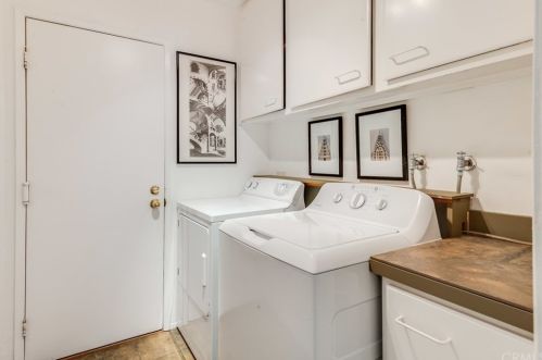 8 Dorchester, Irvine CA  92620-2614 exterior