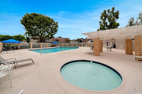 1710 Oak Knoll Dr, Anaheim CA  92807-1314 exterior