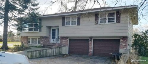 7 Hoodkroft Dr, Derry, NH 03038-1818