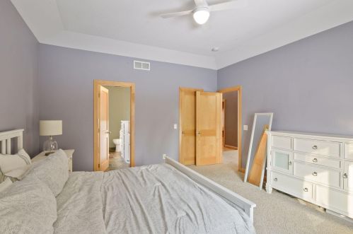 2479 Grey Eagle Cir, Saint Paul MN  55129-6221 exterior