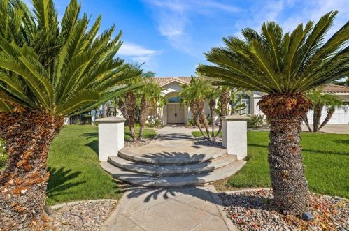 6528 Blackwood St, Riverside CA  92506-6240 exterior