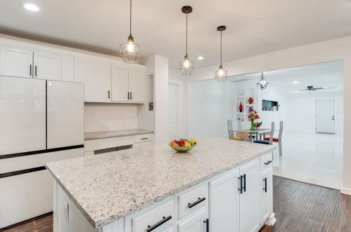 2705 Baker Rdg Dr, Atlanta GA  30318-7258 exterior
