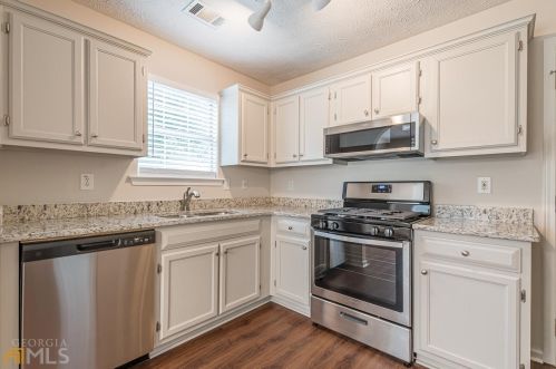 194 Misty Ridge Trl, Stockbridge GA  30281-7632 exterior
