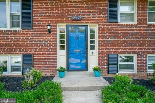 2639 Mann Ct, Falls Church, VA 22046-2721