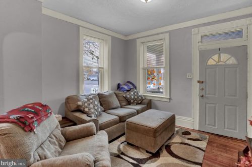 717 York St, Hanover PA 17331-3228 exterior