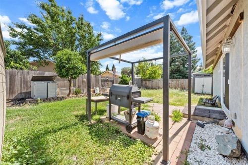 146 Fairview Dr, Vacaville CA  95687-6429 exterior