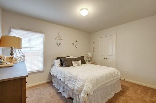 19805 James Mnr St, Webberville TX 78653 exterior