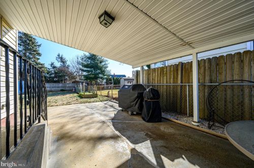 5 Petty Rdg Rd, Trenton NJ 08620-2419 exterior