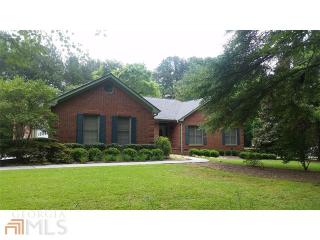 8584 Lake Forest Dr, Jonesboro, GA 30236-4072