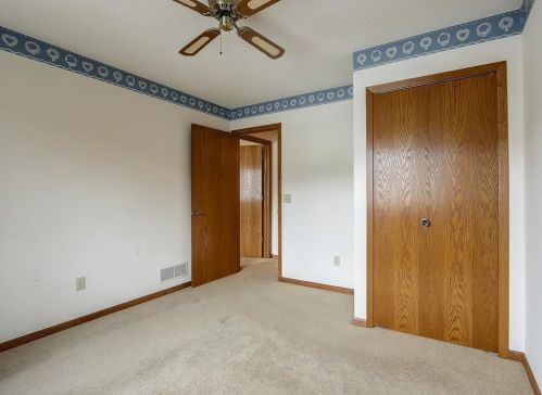 3727 Gershwin Ln, Saint Paul MN  55128-2944 exterior