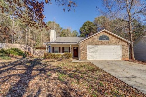 35 Cashew Ct, Porterdale, GA 30016-8500