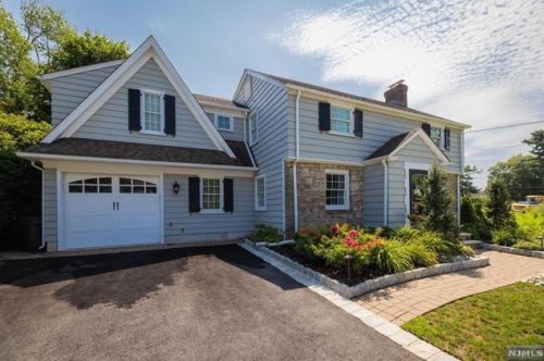23 Concord Ave, Ridgewood, NJ 07452-1602