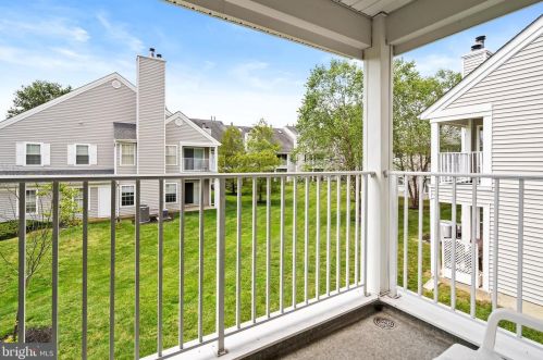 514 Eagles Chase Dr, Trenton NJ  08648-2539 exterior