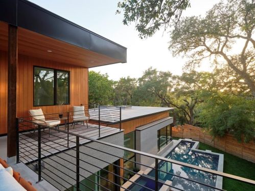 2721 Barton Skwy, Austin TX  78704-4647 exterior