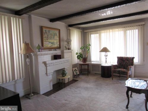 2023 Tilghman St, Allentown PA  18104-4346 exterior