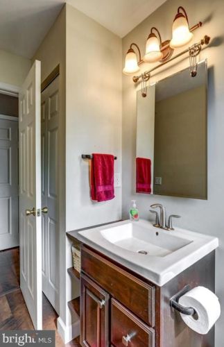 157 Heatherwood Dr, Ephrata PA  17522-2677 exterior
