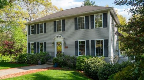 80 Whitney Ln, Burrillville, RI 02858-1027