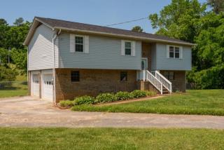 5843 Fort Henry Dr, Harrison, TN 37341-9416